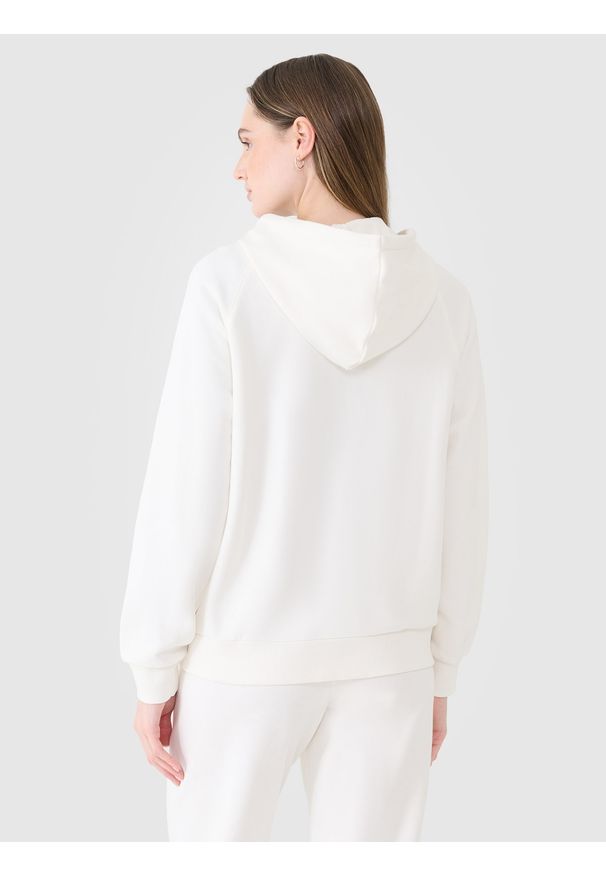 4f - 4F Bluza dresowa rozpinana z kapturem damska - biała XL. Okazja: na co dzień. Typ kołnierza: kaptur. Kolor: biały. Materiał: dresówka. Długość rękawa: raglanowy rękaw. Wzór: gładki, ze splotem. Styl: sportowy, casual