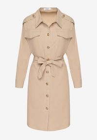 Born2be - Beżowa Koszulowa Sukienka z Ozdobnymi Guzikami i Wiązanym Paskiem Alttia. Okazja: na co dzień. Typ kołnierza: dekolt w kształcie V. Kolor: beżowy. Materiał: skóra. Długość rękawa: długi rękaw. Typ sukienki: koszulowe. Styl: casual, elegancki #6