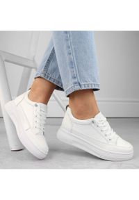 Buty sportowe damskie wsuwane białe Vinceza 13613. Zapięcie: bez zapięcia. Kolor: biały #3