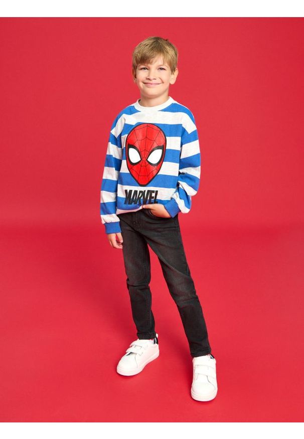 Sinsay - Spodnie jeansowe slim fit - czarny. Kolor: czarny. Materiał: jeans