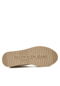 Calvin Klein Jeans Sneakersy Retro Runner Low Mix Mtl YM0YM01032 Écru. Materiał: materiał