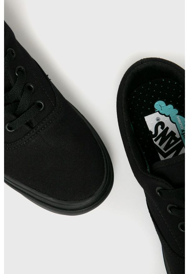 Vans - Tenisówki. Nosek buta: okrągły. Zapięcie: sznurówki. Kolor: czarny. Materiał: guma