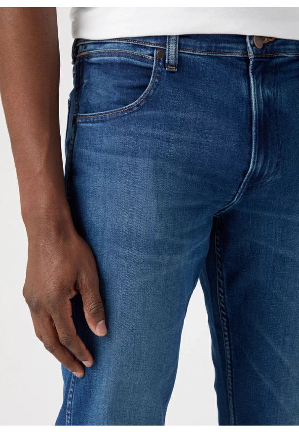 Wrangler - WRANGLER MĘSKIE SPODNIE JEANSOWE WRANGLER GREENSBORO VERVE 112341412