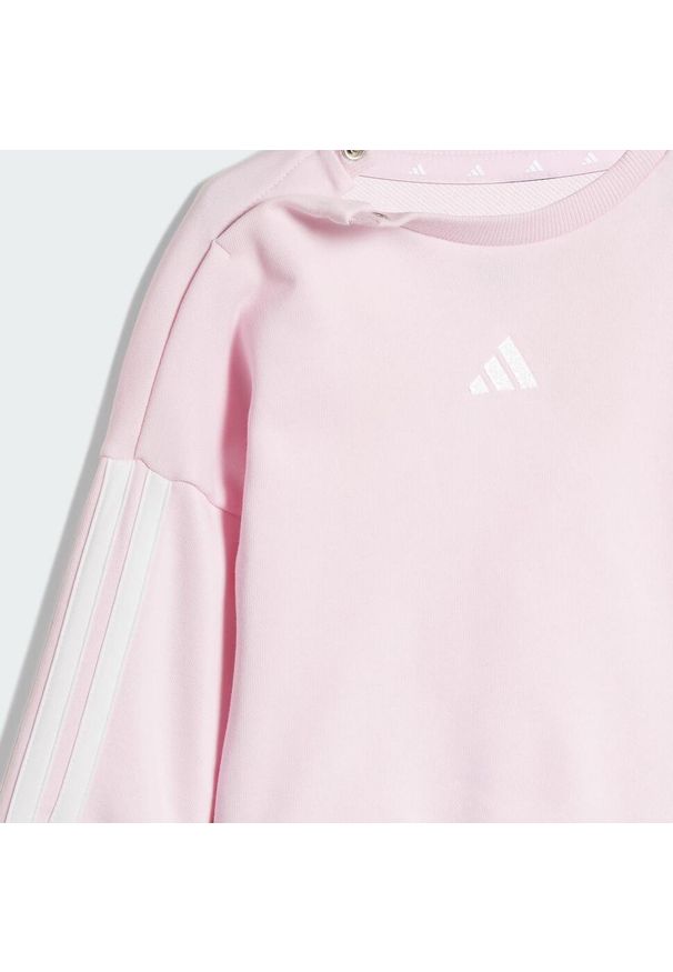 Adidas - Zestaw Essentials Joggers Kids. Kolor: biały, wielokolorowy, różowy. Materiał: dresówka, materiał