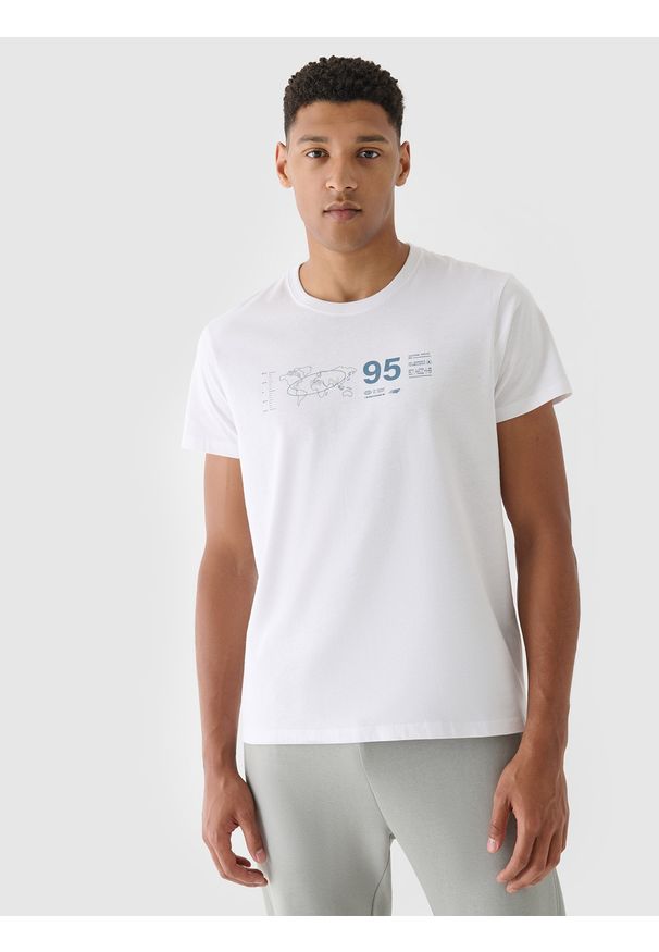 4f - 4F T-shirt regular z nadrukiem męski - biały XL. Okazja: na co dzień. Kolor: biały. Materiał: bawełna, jersey, dzianina. Długość rękawa: krótki rękaw. Długość: krótkie. Wzór: nadruk. Styl: sportowy, casual, klasyczny