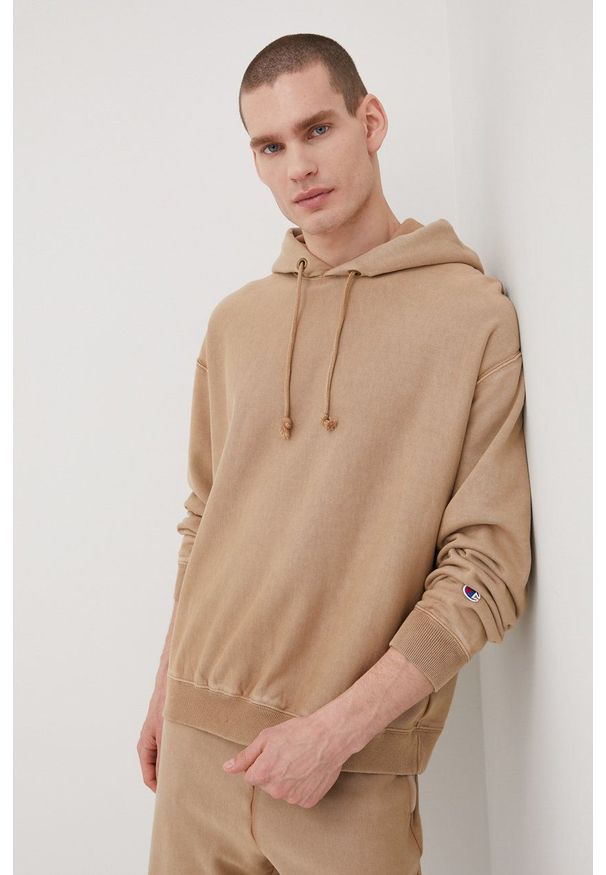 Champion bluza męska kolor beżowy z kapturem gładka. Typ kołnierza: kaptur. Kolor: beżowy. Wzór: gładki