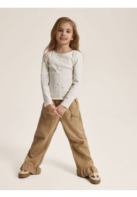 Reserved - Koszulka z kokardkami - złamana biel. Typ kołnierza: kokarda. Materiał: bawełna