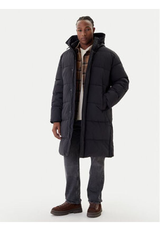 Mustang Kurtka zimowa Leroy 1016897 Czarny Regular Fit. Kolor: czarny. Materiał: syntetyk. Sezon: zima