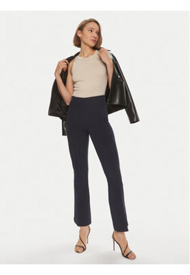 only - ONLY Spodnie materiałowe Astrid 15318359 Granatowy Flared Fit. Kolor: niebieski. Materiał: syntetyk