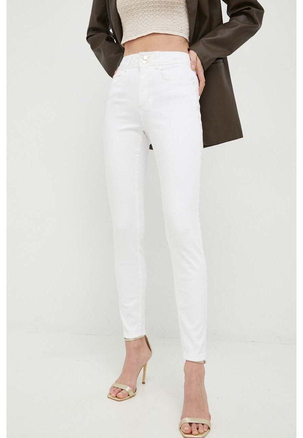 Guess jeansy damskie medium waist. Kolor: biały