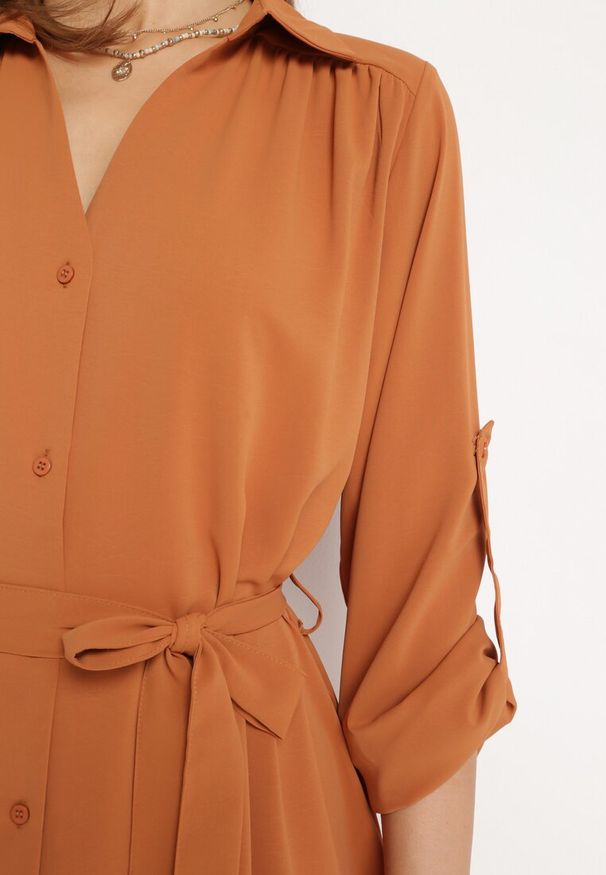 Born2be - Brązowa Rozpinana Sukienka Koszulowa z Regulowanymi Rękawami Grimoire. Kolor: brązowy. Typ sukienki: koszulowe. Styl: elegancki, wizytowy