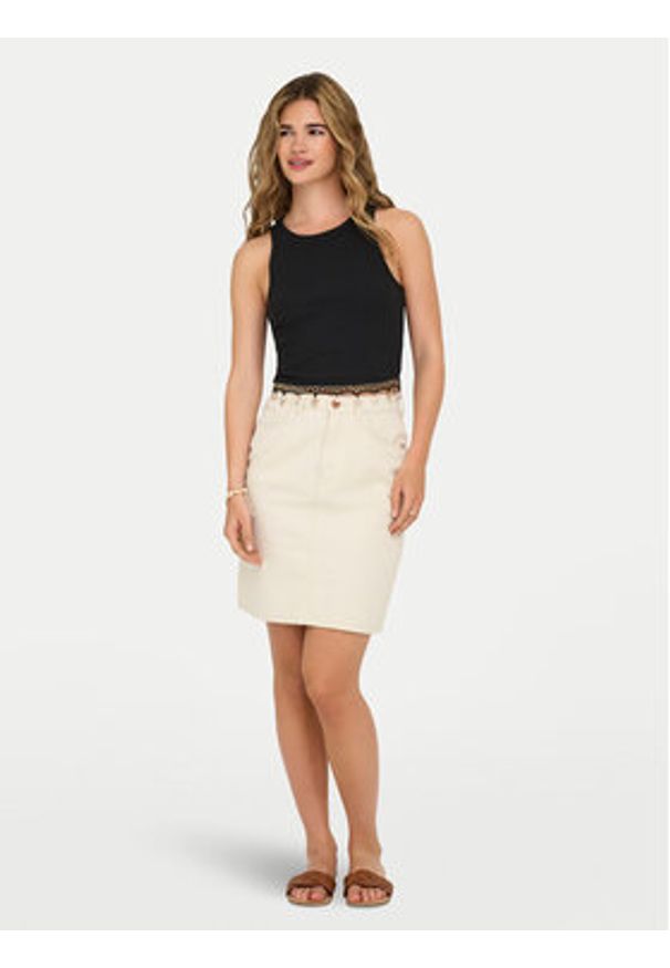 only - ONLY Top Shelly 15325019 Czarny Slim Fit. Kolor: czarny. Materiał: bawełna