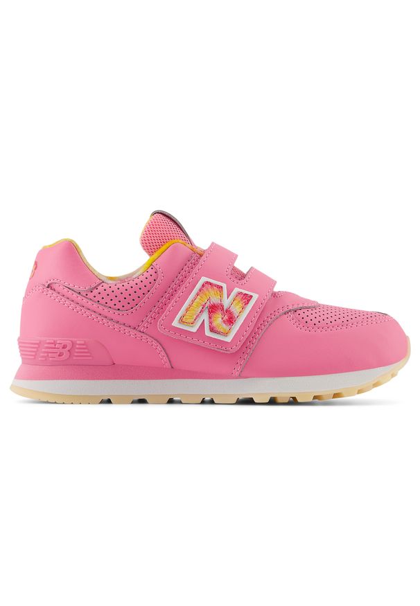 Buty dziecięce New Balance PV574KP – różowe. Zapięcie: rzepy. Kolor: różowy. Materiał: guma, materiał, syntetyk. Szerokość cholewki: normalna. Model: New Balance 574. Sport: turystyka piesza
