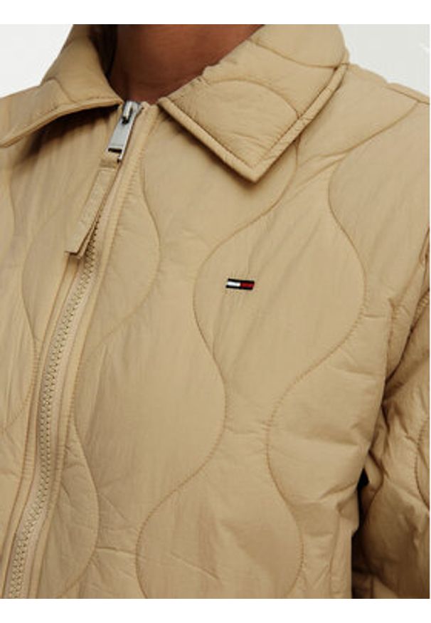 Tommy Jeans Kurtka przejściowa Tjw Coach DW0DW22909 Beżowy Regular Fit. Kolor: beżowy. Materiał: syntetyk