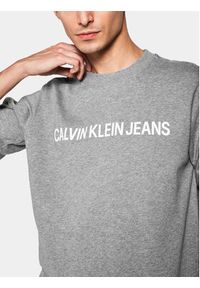 Calvin Klein Jeans Bluza J30J307757 Szary Regular Fit. Kolor: szary. Materiał: bawełna #5