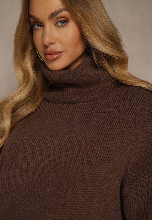 Renee - Brązowy Golf z Domieszką Wiskozy i Kaszmiru Azivara. Okazja: na co dzień. Typ kołnierza: golf. Kolor: brązowy. Materiał: wiskoza, kaszmir. Wzór: aplikacja. Styl: casual, elegancki