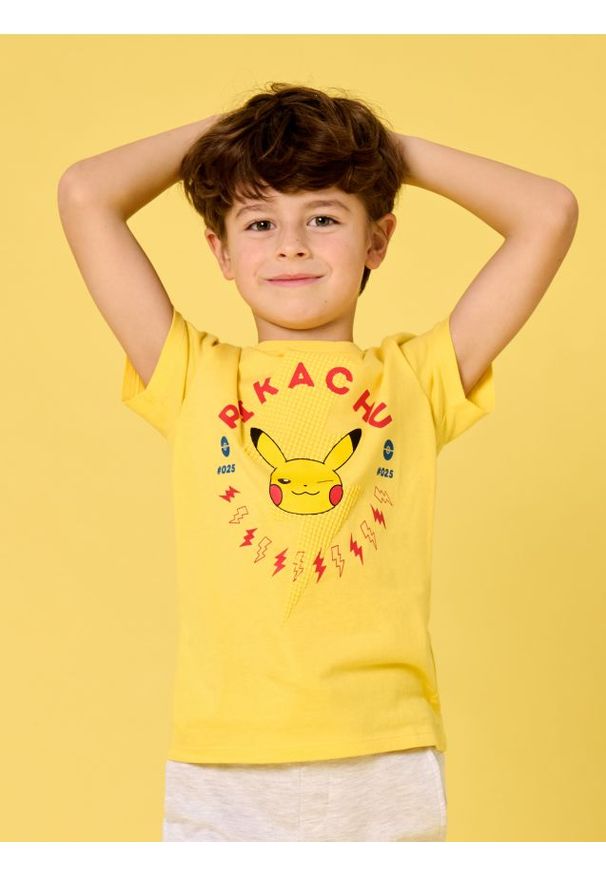 Sinsay - Bawełniana koszulka z krótkim rękawem Pokémon - żółty. Kolor: żółty. Materiał: bawełna. Długość rękawa: krótki rękaw. Długość: krótkie