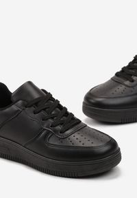 Renee - Czarne Sznurowane Sneakersy z Ekoskóry z Przeszyciami na Płaskiej Podeszwie Mireil. Kolor: czarny. Materiał: skóra. Obcas: na płaskiej podeszwie #5