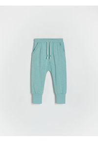 Reserved - Bawełniane spodnie - miętowy. Kolor: miętowy. Materiał: bawełna #1