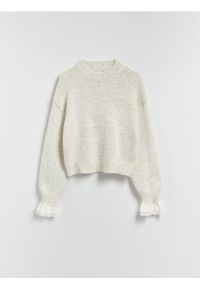 Reserved - Sweter z dodatkiem wełny - kremowy. Kolor: kremowy. Materiał: wełna