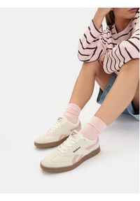 Reebok Sneakersy CEO-FORTE LOUNGER AR30252W-CQR Écru. Kolor: kremowy. Materiał: zamsz, skóra #4