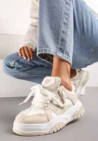 Renee - Beżowe Sneakersy na Niskiej Platformie z Grubymi Sznurówkami Nerisses. Kolor: beżowy. Obcas: na platformie #1