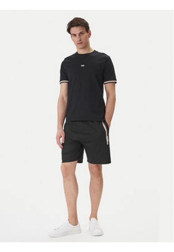 BOSS Szorty sportowe Authentic 50554778 Czarny Regular Fit. Kolor: czarny. Materiał: bawełna. Styl: sportowy