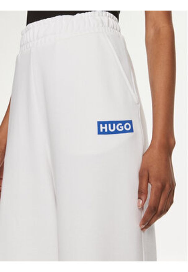 Hugo Spodnie dresowe Straigh Jogger_B 50515809 Biały Relaxed Fit. Kolor: biały. Materiał: bawełna