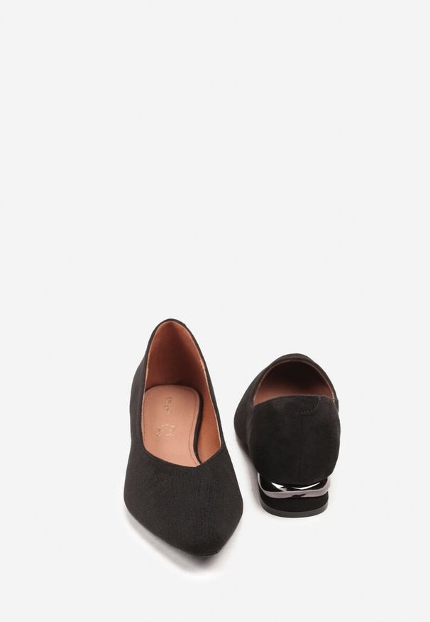 Born2be - Czarne Czółenka Vices ze Skórzaną Wkładką na Obcasie z Aplikacją Celvila. Okazja: na co dzień. Kolor: czarny. Materiał: skóra. Wzór: aplikacja. Obcas: na obcasie. Styl: casual. Wysokość obcasa: średni