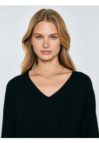Big-Star - Sweter damski z wiskozy czarny Faustii 906. Okazja: na co dzień. Kolor: czarny. Materiał: wiskoza. Styl: casual, elegancki