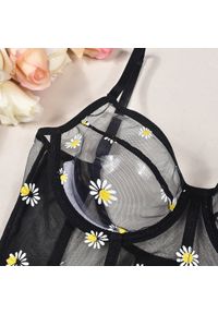 Intica - Komplet bieliźniarski z delikatnym wzorem i szerokimi ramiączkami Jeongeun. Kolor: biały. Materiał: materiał #6