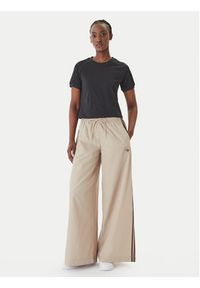 Adidas - adidas T-Shirt Lace Cali KC8150 Czarny Regular Fit. Kolor: czarny. Materiał: bawełna #3