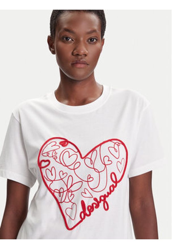 Desigual T-Shirt Roma 25WWTK50 Biały Regular Fit. Kolor: biały. Materiał: bawełna