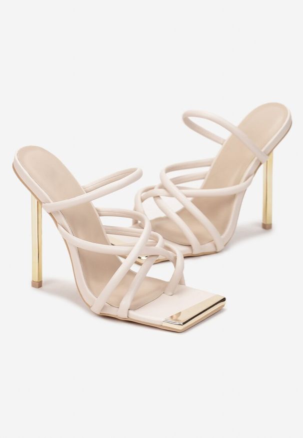 Born2be - Beżowe Klapki Amarhine. Kolor: beżowy. Wzór: paski. Obcas: na obcasie. Wysokość obcasa: średni