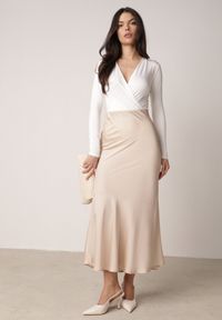 Born2be - Beżowa Satynowa Spódnica z Lekko Rozkloszowanym Dołem Zinnemira. Kolor: beżowy. Materiał: satyna. Styl: elegancki, klasyczny #5
