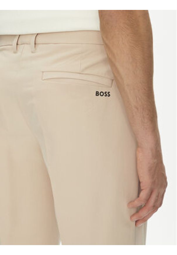BOSS Szorty materiałowe S_Commuter_10.5 inch 50540337 Beżowy Slim Fit. Kolor: beżowy. Materiał: syntetyk