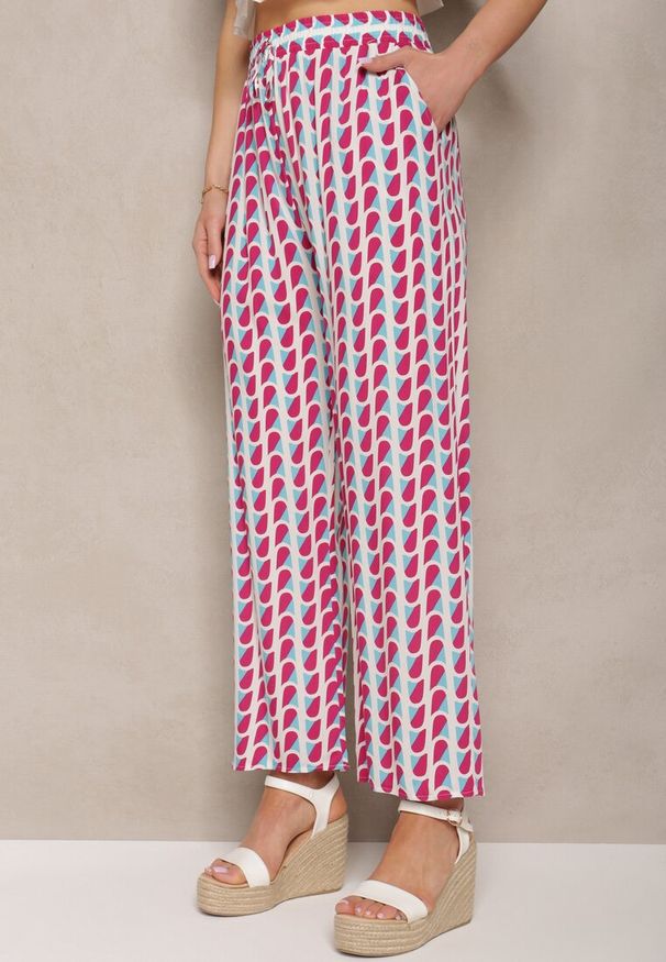 Renee - Różowo-Niebieskie Szerokie Spodnie z Wiskozy w Abstrakcyjny Print Zanessa. Okazja: na co dzień. Kolor: różowy. Materiał: wiskoza. Wzór: nadruk. Styl: casual