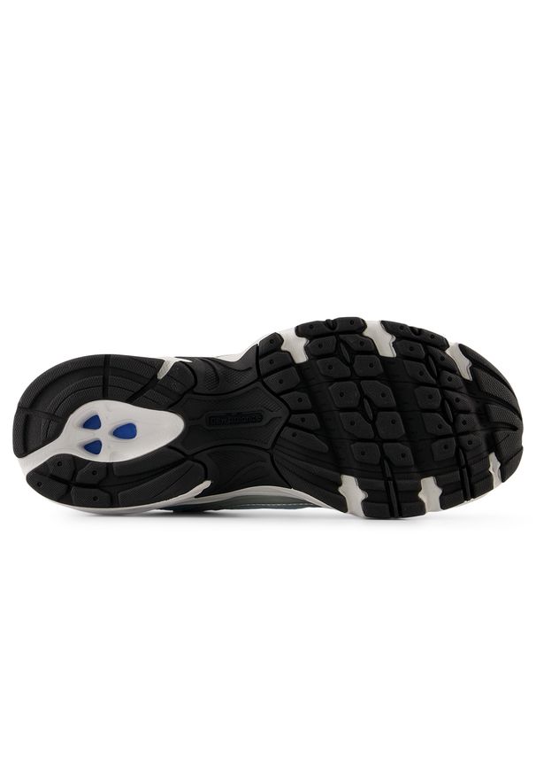 Buty dziecięce New Balance G5308S1 – białe. Okazja: na uczelnię, na co dzień. Kolor: biały. Materiał: materiał, syntetyk, guma. Szerokość cholewki: normalna