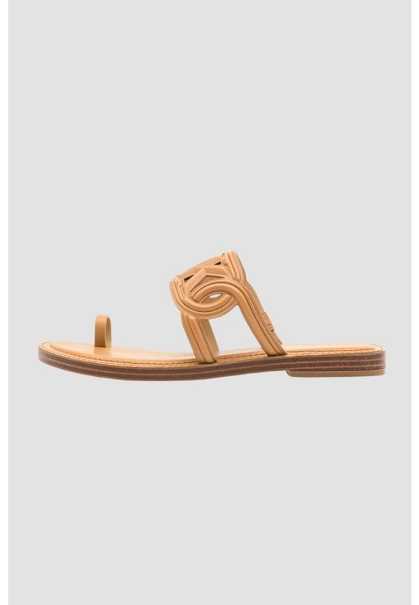 Michael Kors - MICHAEL KORS Brązowe klapki Alma Flat Sandal, Rozmiar 38,5. Kolor: brązowy
