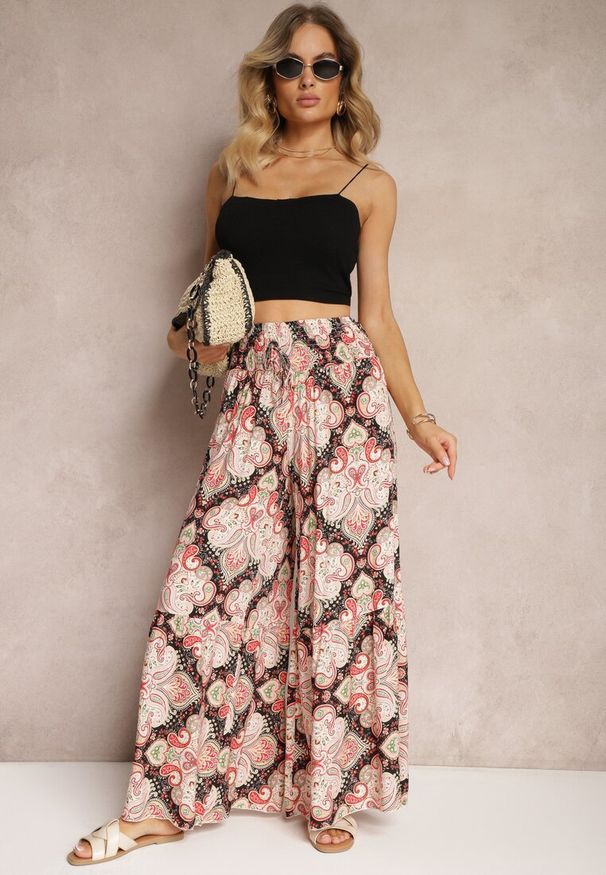 Renee - Różowo-Czarne Spodnie z Rozszerzanymi Nogawkami z Wiskozy High Waist z Gumką w Talii Nasie. Stan: podwyższony. Kolor: różowy. Materiał: wiskoza. Długość: długie. Styl: klasyczny, elegancki