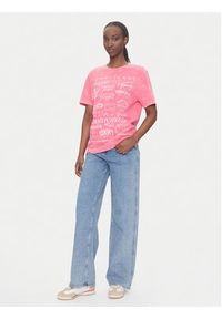 Tommy Jeans T-Shirt Multi Brand DW0DW20923 Różowy Relaxed Fit. Kolor: różowy. Materiał: bawełna #3