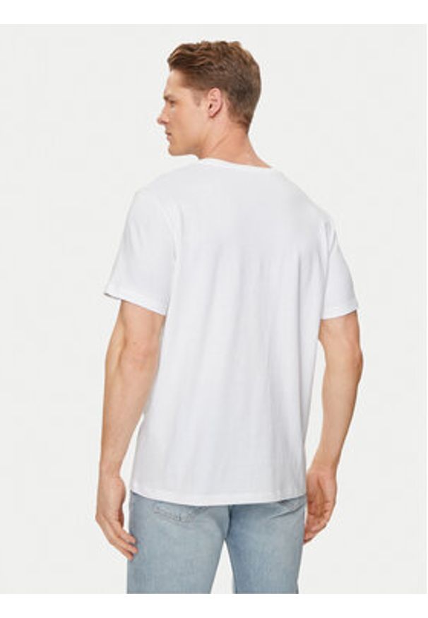 Levi's® T-Shirt 85641-0000 Biały Regular Fit. Kolor: biały. Materiał: bawełna