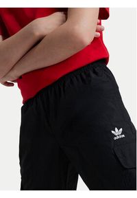 Adidas - adidas Spodnie dresowe IW3505 Czarny Regular Fit. Kolor: czarny. Materiał: syntetyk #4