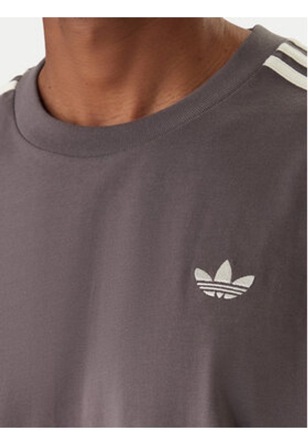 Adidas - adidas T-Shirt adicolor 3-Stripes KE1591 Szary Oversize. Kolor: szary. Materiał: bawełna