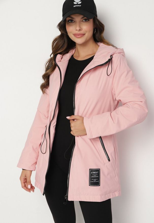 Born2be - Różowa Kurtka Parka z Kapturem i Ściągaczami w Pasie Arilira. Typ kołnierza: kaptur. Kolor: różowy. Styl: klasyczny