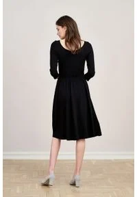 Marie Zélie - Sukienka Limosa czarna mikromodal. Kolor: czarny. Materiał: wiskoza, dzianina, elastan, włókno, skóra. Długość: midi #3
