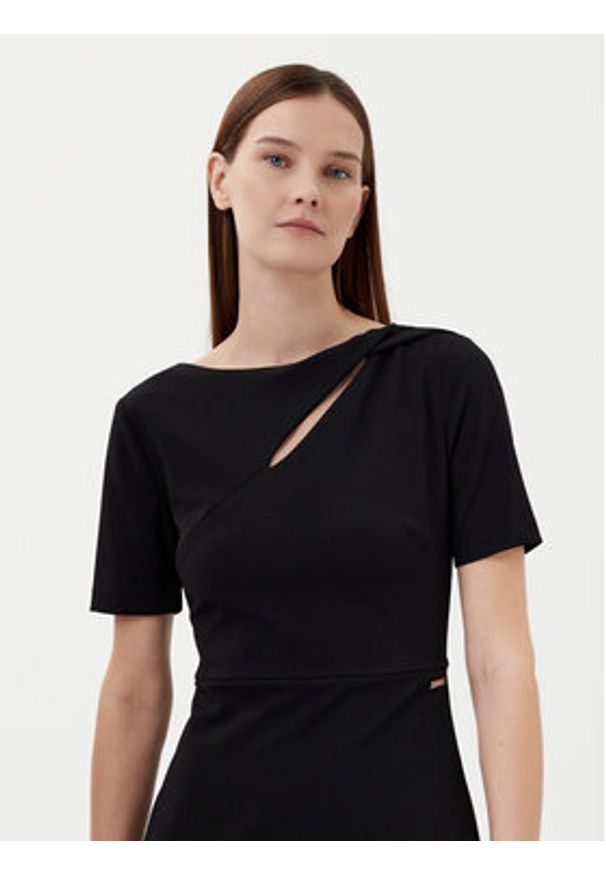 Calvin Klein Sukienka koktajlowa K20K208174 Czarny Regular Fit. Kolor: czarny. Materiał: syntetyk. Styl: wizytowy