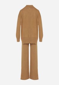 Born2be - Beżowy Klasyczny Dzianinowy Komplet z Wiskozą Szerokie Spodnie i Sweter Półgolf Reillena. Kolor: beżowy. Materiał: dzianina, wiskoza #6