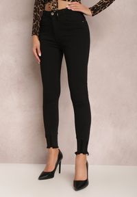 Renee - Czarne Spodnie Skinny Tenyrea. Kolor: czarny. Materiał: jeans. Długość: długie. Wzór: aplikacja. Styl: klasyczny