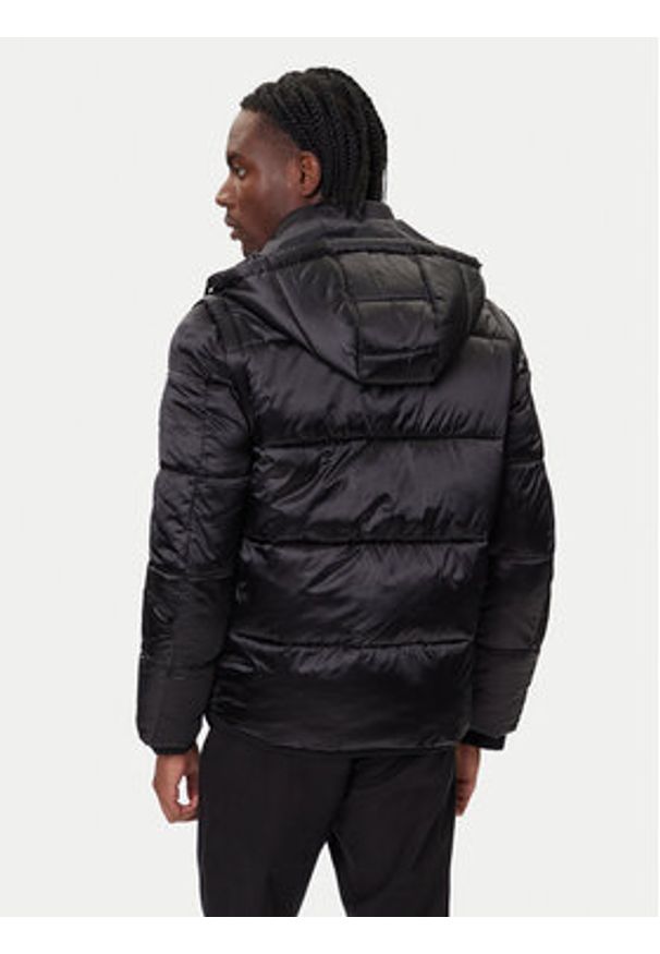 Guess Kurtka zimowa M5BL2L WGZF2 Czarny Regular Fit. Kolor: czarny. Materiał: syntetyk. Sezon: zima